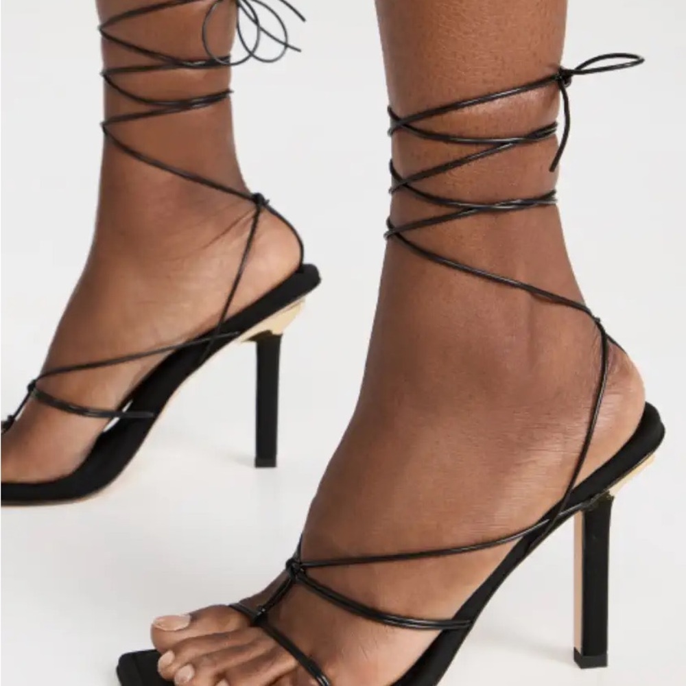 New in box Good American
Caged Slanted Sandals SOLD OUT ONLINE MSRP $195 - Picture 3 of 6